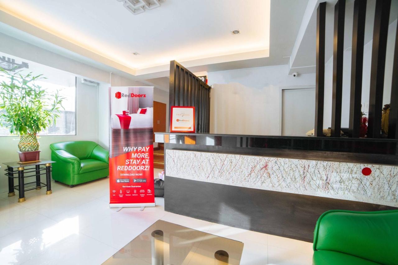 Reddoorz Plus Near San Pedro Cathedral Davao Экстерьер фото